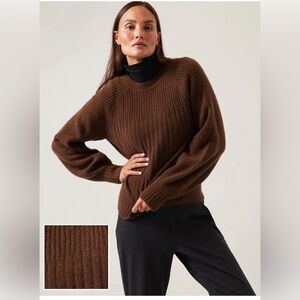 NWT Athleta Brown Ribbed CHANDAIL RAS LAYOVER CREW Sweater Size M